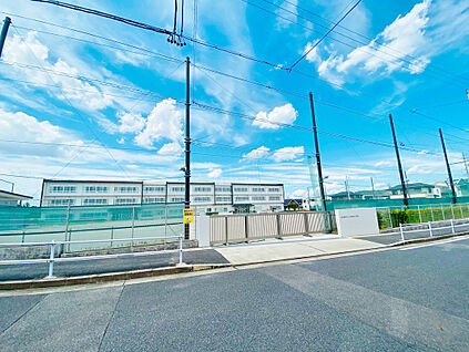 上志段味小学校 約1180ｍ(徒歩15分)