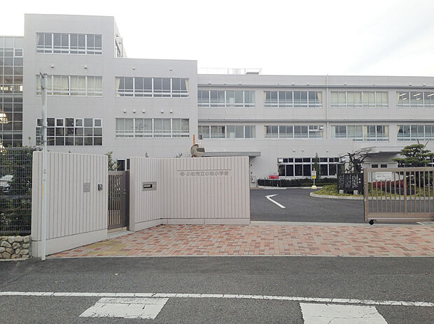 小牧小学校(約290m)