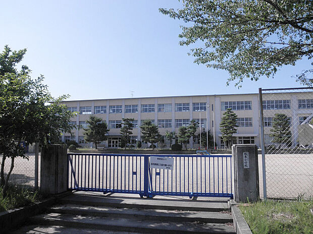 城東小学校（約1,890m）