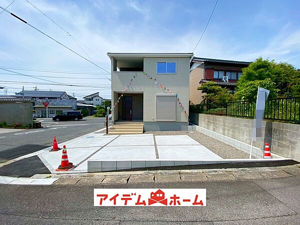 〇●1号棟外観●〇　　
平日のご案内も可能です！　
アイデムホーム南店は緑区役所から徒歩2分！
水曜日も営業しております！　　　　　　

