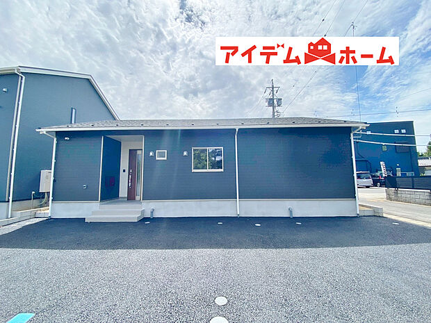 現地(2025年9月)撮影
平日・土日問わずご案内致します!お気軽にお問合わせ下さいませ。