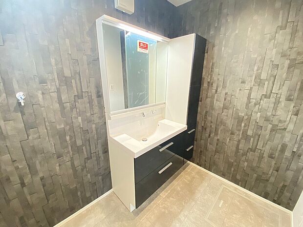 【洗面】暮らしを快適に変える、シャワー付き洗面化粧台♪