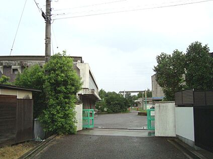名古屋市立楠西小学校 700ｍ