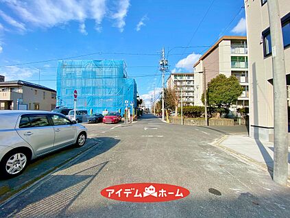 西側道路