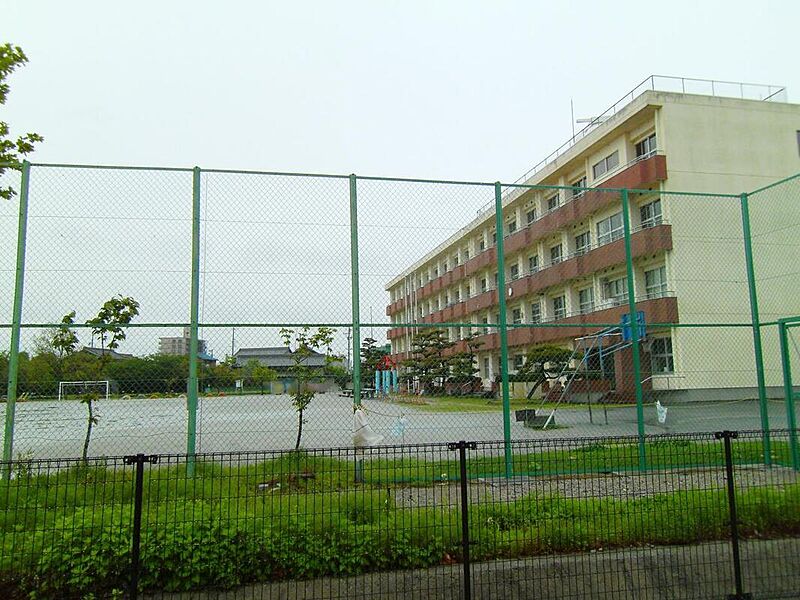 津島市立北小学校