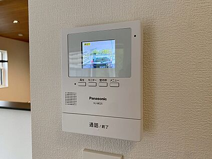同仕様写真　TVモニター付きインターフォン