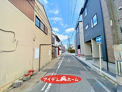 ■東側前面道路■