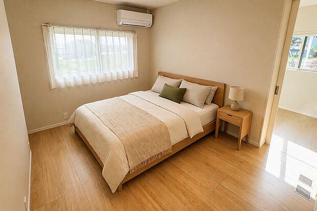 【3号地】サンルームとバルコニーへ繋がる主寝室。
※生成AIにより作成したイメージ画像です。実際の仕様はカタログ、図面でご確認ください。