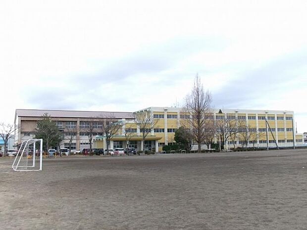 泉小学校