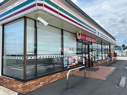 セブンイレブン福島伊達箱崎店 260m