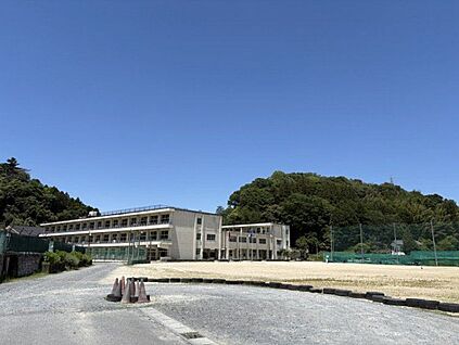 いわき市立平第三中学校 1180m
