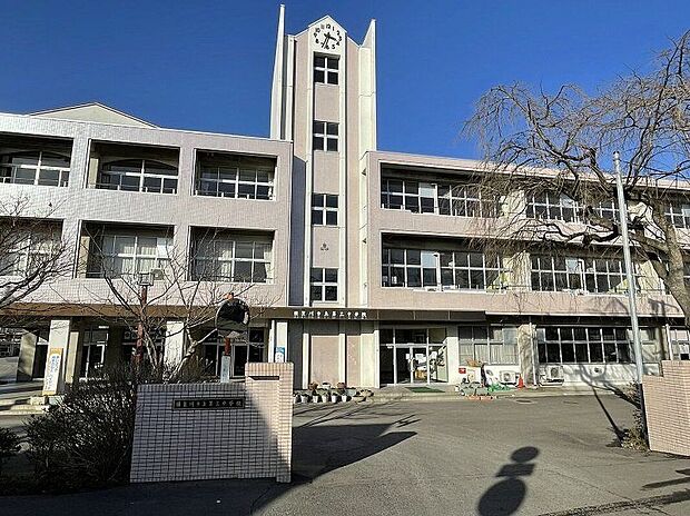 須賀川市立第三中学校（約1,730m）