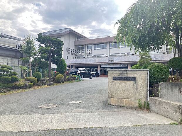 第四中学校（約1,040m）