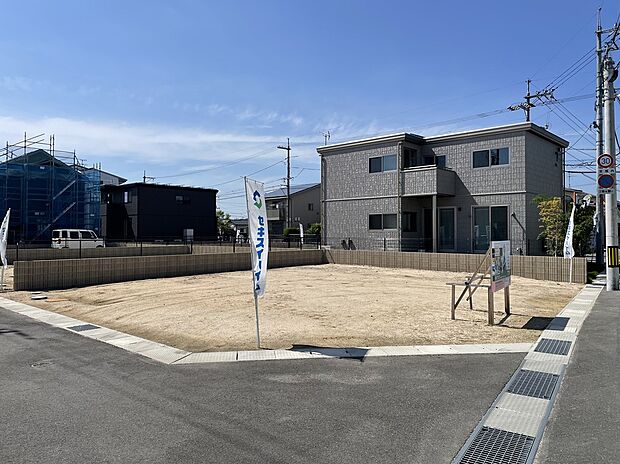 【8号地現地写真】
全区画、綺麗な整形地です。
2025年5月撮影