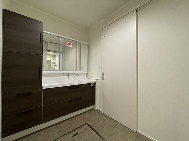 【3号地 洗面】大容量の収納があるので、整理整頓も楽々です♪
(2026/2撮影)