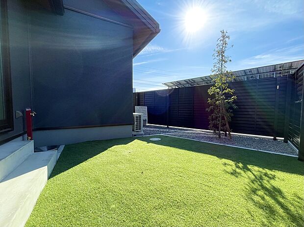 【【外構計画】】外で過ごす豊かさを暮らしの一部にする裏庭スペース。セカンドライフを愉しむ趣味庭♪
※撮影日:2025年10月30日