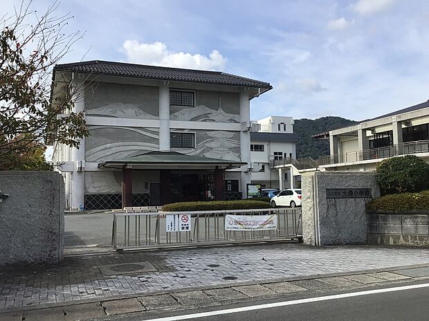 大殿小学校