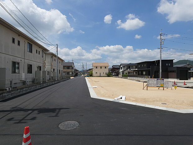 【現地土地写真】ゆとりのある分譲地です。（2026年7月撮影）