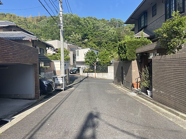 【現地写真】 前面道路
北側6.2ｍ（広島市道）
2024年10月撮影