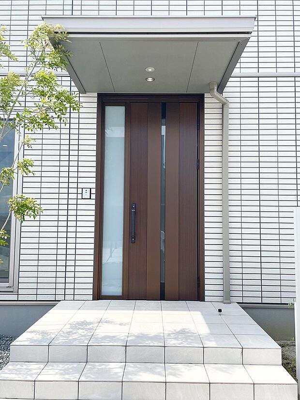 【徳田16号地】玄関ポーチ(2025年3月撮影)