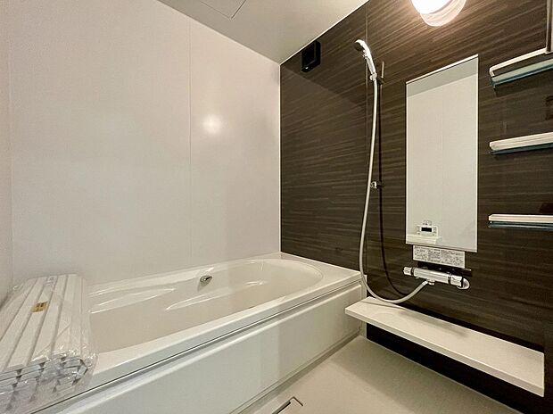 【浴室】機能性に優れ、お手入れのしやすさにも配慮した、毎日快適に使える浴室です。