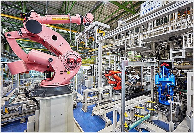 【工場生産】雨に濡れない安定した環境のもとで行うことで、設計どおりの強さ・品質を約束する家づくりを行います。