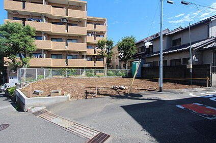 販売現地