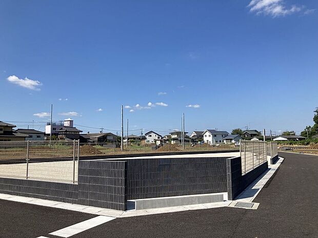 分譲地内にゴミ集積所完備
公園／（2025年9月撮影）