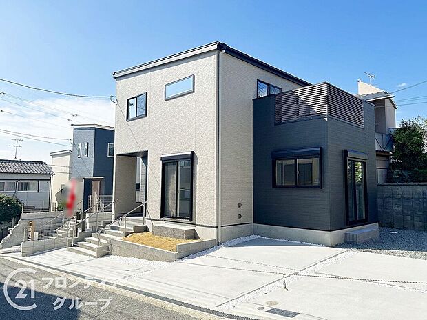 敷地面積５５坪越え！ゆとりある空間で快適な暮らしを実現！