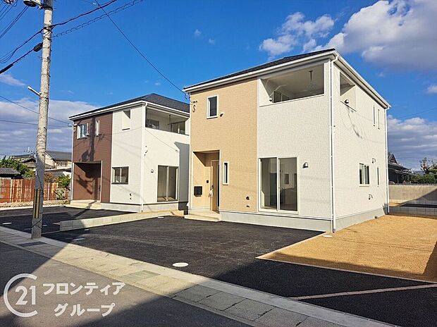 外壁は、汚れにくくメンテナンスのしやすいサイディング材を採用!色あせや日焼けが目立ちにくく、メンテナンス費用も軽減できます。また、ひび割れや破損に強いので安心してお住まいして頂けますね。