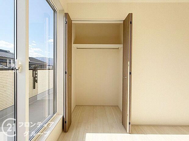 【収納】各室に収納スペ―スがありますのでお部屋スッキリ片付きますね