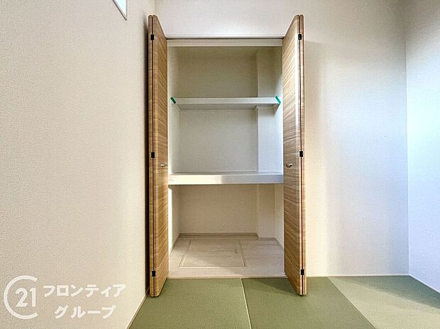 【収納】お布団も収納できる広々とした押入れは、季節のものもたくさん収納しておける便利なスペースです！