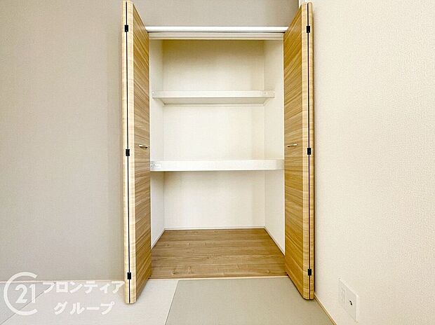 【収納】お布団も収納できる広々とした押入れは、季節のものもたくさん収納しておける便利なスペースです！