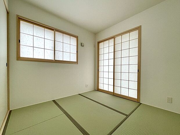 【子供部屋】タタミスペースの押入れは、季節のものやお子様のおもちゃなどたくさん収納しておける便利なスペースです！