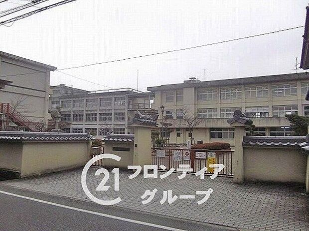 斑鳩町立斑鳩小学校(約2,460m)