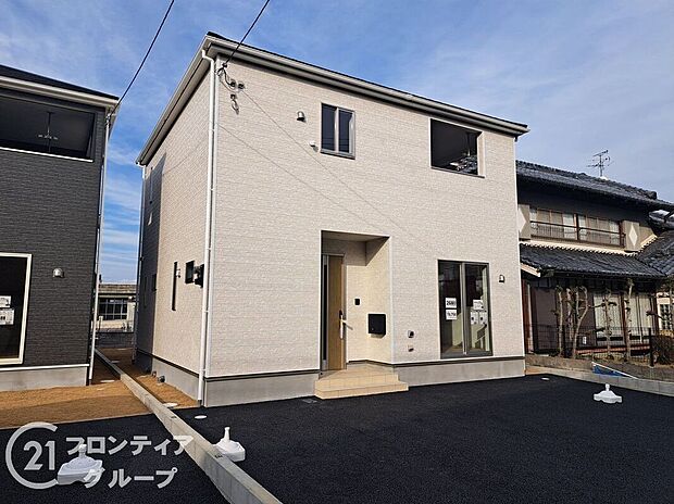 【外観】【1号棟】現地外観写真\当社は年中無休でご案内可能/水曜日や祝日、年末年始も休まず営業!お仕事の予定を無理に変えなくともご案内、ご相談が可能です!お気軽にお問い合わせください♪