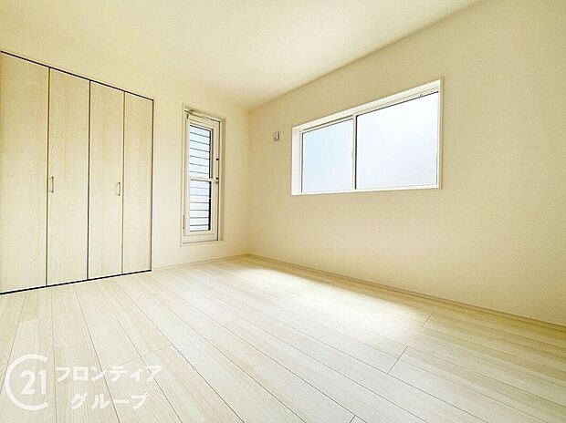 【子供部屋】子ども部屋や寝室に用途多彩な明るい洋室