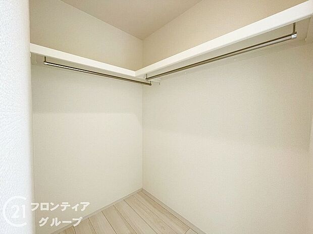 【収納】充実した収納スペースなので、お子様が大きくなって、荷物が増えてもたっぷり収納しておけますね