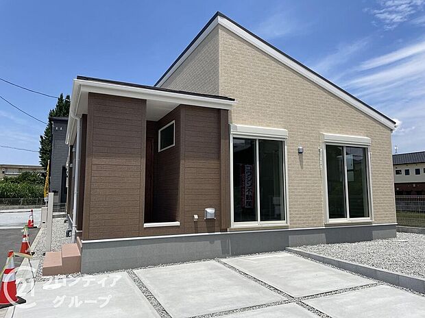 【外観】【２号棟】現地外観写真＼資金計画のお悩みお任せください！／最新FPシステムを使った資金計画のシミュレーションや専属のファイナンシャルプランナーがお金回りの整理をお手伝いします！住宅ローンもお任せ♪