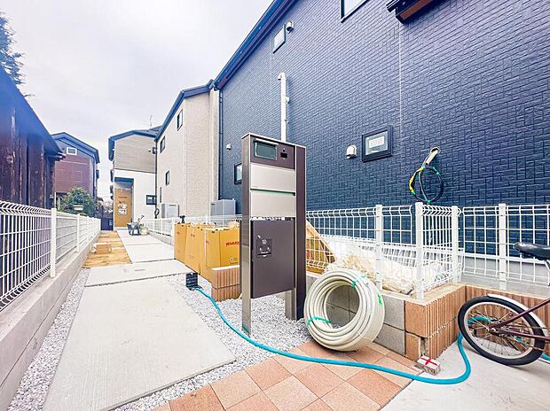 【現地外観写真】この場所が、故郷になる。住まいには思いが宿り、やがて住まう人の特別な場所へと昇華されていきます。現地（2026年3月）撮影