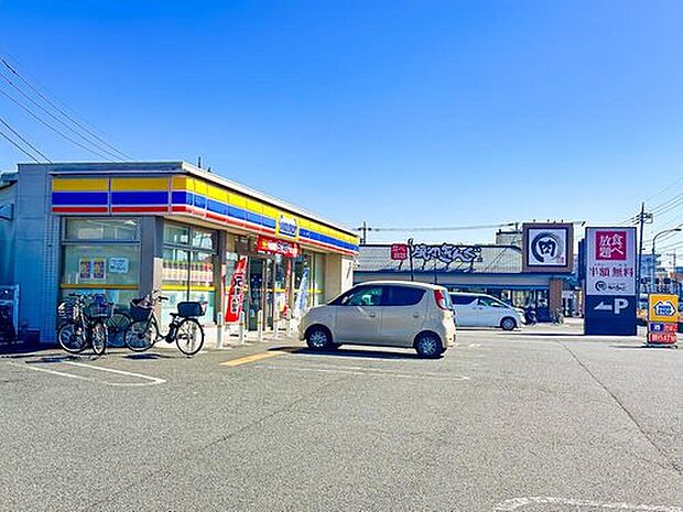 ミニストップ昭島緑町3丁目店（約251m）