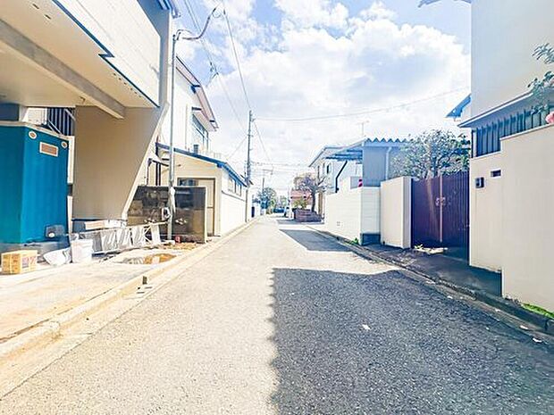 【前面道路含む現地写真】ご不明な点や気になる点など、お気軽にお問い合わせください。(2026年3月)撮影