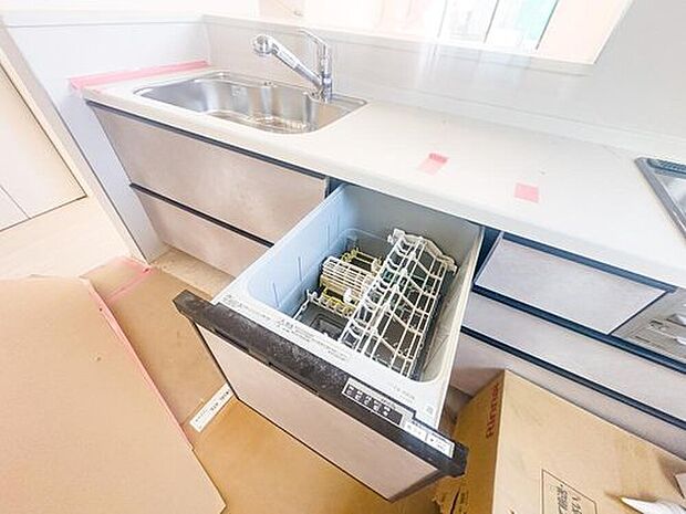 【その他設備】食器洗浄乾燥機完備。