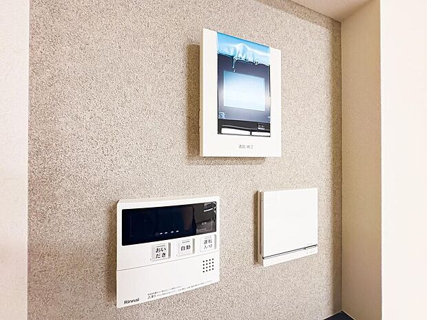 【オートバス】ボタンひとつでお湯張りから追い焚きまでできる便利なオートバスです。