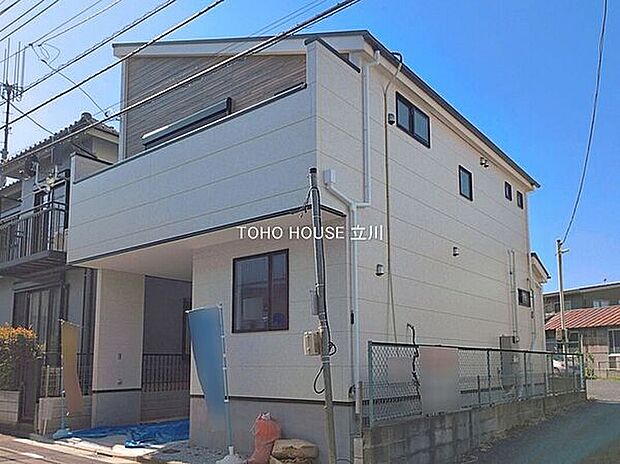 【物件外観 】この街とこの家で暮らしたくなる魅力が満載。利便性と自然、周辺環境の心地よさは写真や文章では伝えきれません。日々の動線や採光、周辺施設との距離感まで、ぜひ現地でご体感ください。(2026年05月11日撮