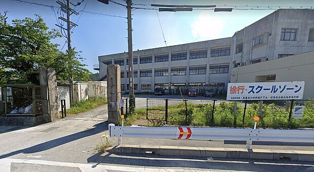 鳥居本小学校