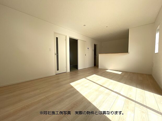 【リビング 】同社施工例写真