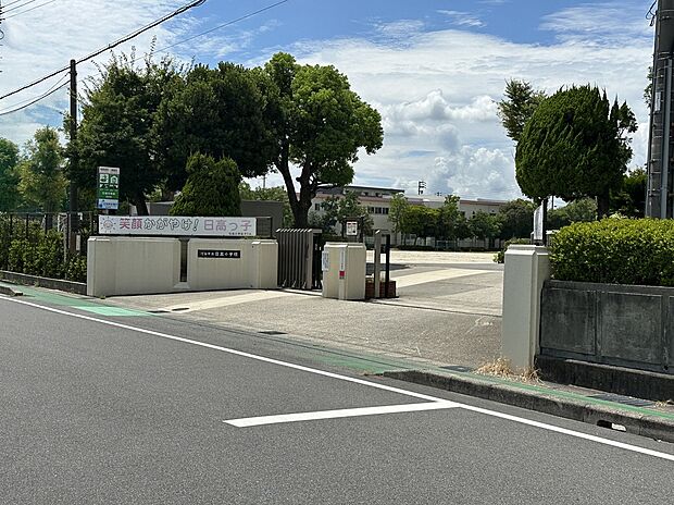 刈谷市立日高小学校（約770m）