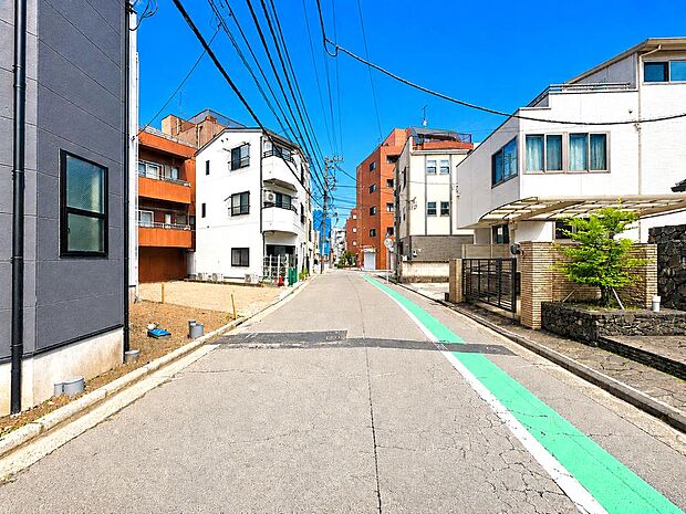 ☆☆風通しの良い住宅地☆☆ ゆとりのある住宅地 部屋の窓を開けるとそこには心地よい風が通りぬけます♪