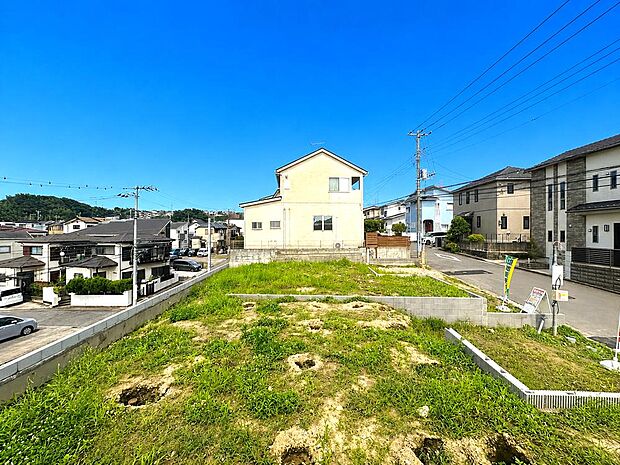 【現地外観写真】心踊る日常と守られている安心感 どのライフステージでも快適に暮らすことができる場所です。